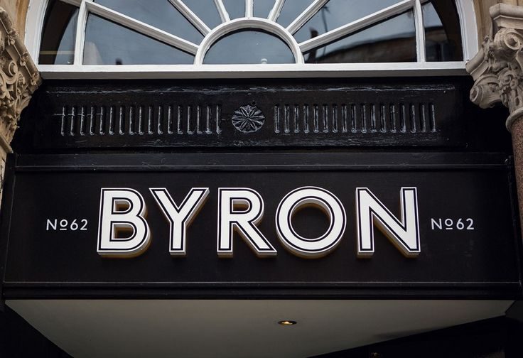 國外品牌形象店面設(shè)計和VI導示設(shè)計欣賞-6