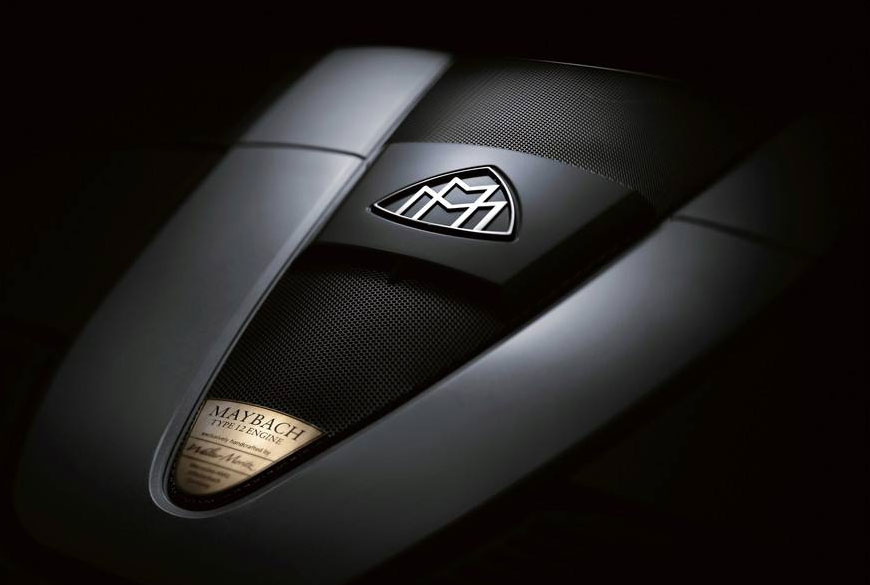 邁巴赫標(biāo)志圖片，邁巴赫汽車標(biāo)志設(shè)計理念-2